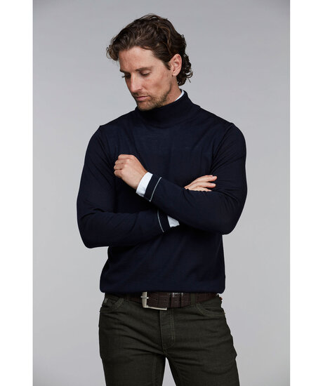 Merino Turtle Neck Knit
